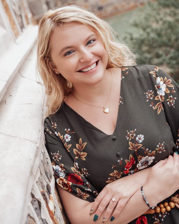 Samantha Edmonds' "A Preponderance of Starry Beings": a Book Review by Isaac Masters